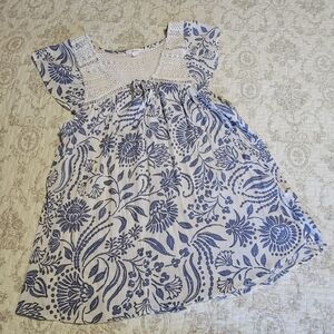 Maurice's Blue and White Floral Top Size Medium